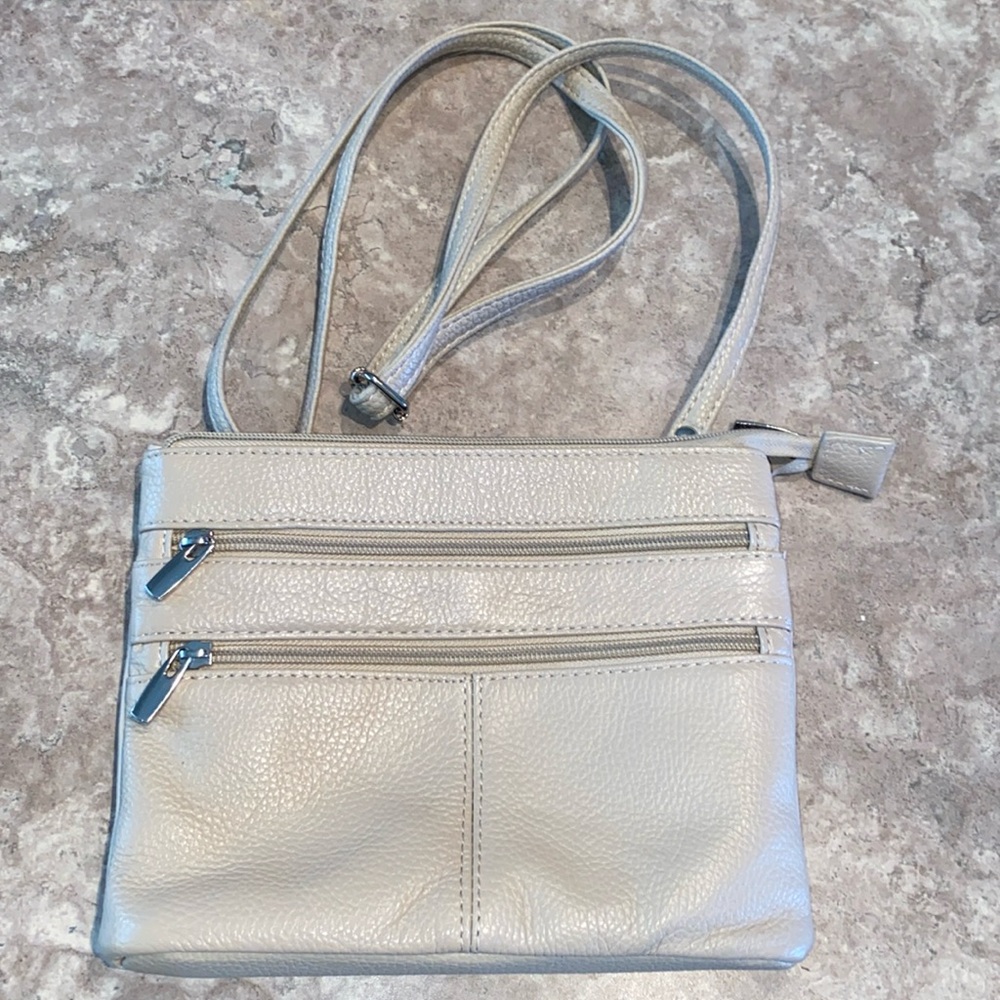 Bentley Leathers, nude/cream colour purse
